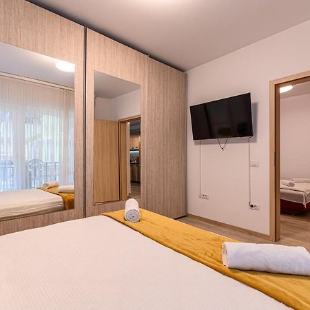 Jad - Luxury Apartments Afi Mall บราชอฟ ภายนอก รูปภาพ