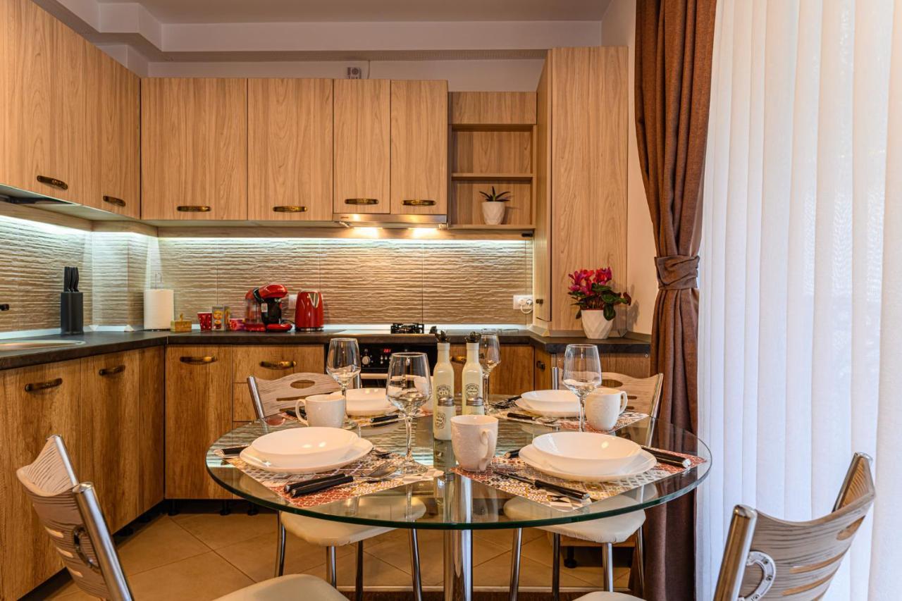 Jad - Luxury Apartments Afi Mall บราชอฟ ภายนอก รูปภาพ