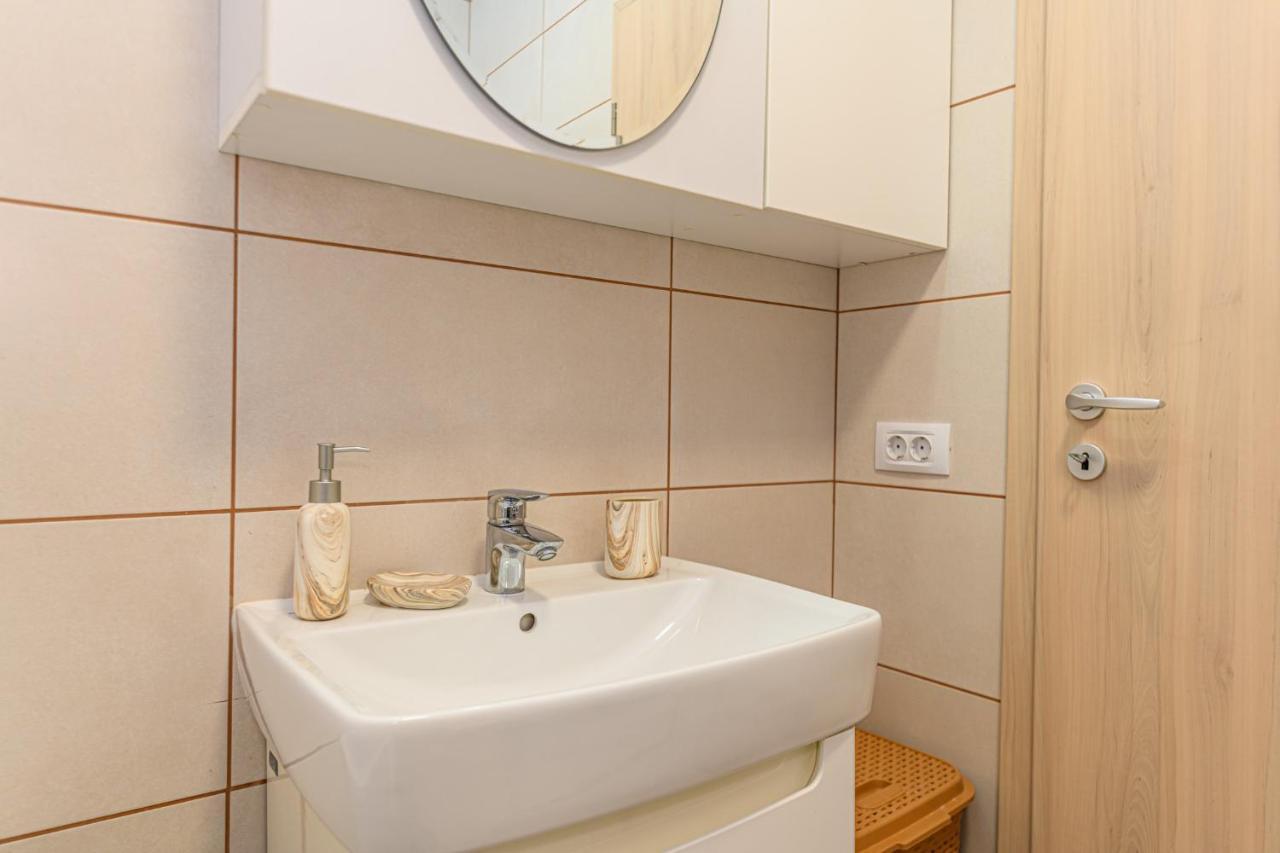 Jad - Luxury Apartments Afi Mall บราชอฟ ภายนอก รูปภาพ